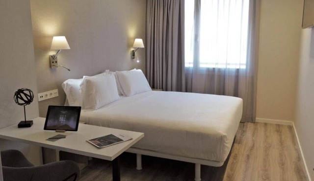 4 Family-Friendly Units w/Kitchen| Near the Riverwalk & Iconic Bilbao Museums
