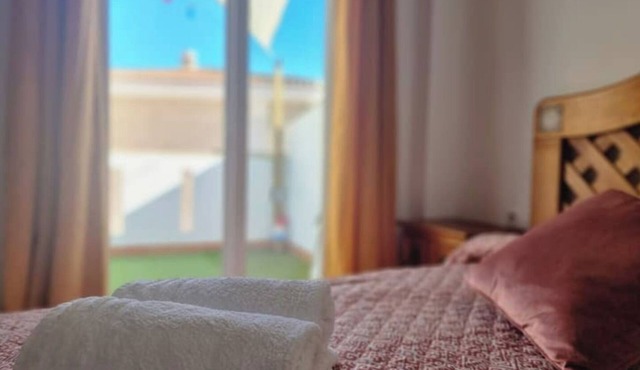 A 600m de la Playa, Terraza Soleada