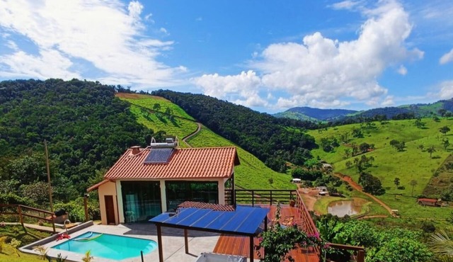 A Lapinha do Sertão é uma casa de hospedagem temporária, com vista panorâmica. in Moeda