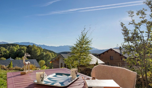 Apartment 'À Louer - Égat' with Mountain View, Private Terrace and Wi-Fi in Égat