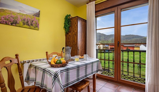Apartment 'La Viña 2' with Mountain Views and Wi-Fi