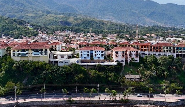 Apartment with Ocean View in Gated Community