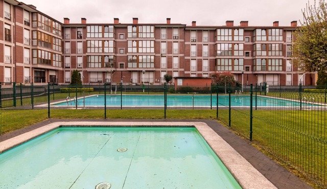 Apartment with Pool in Badames