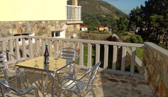 Apartment with views Maeloc 4