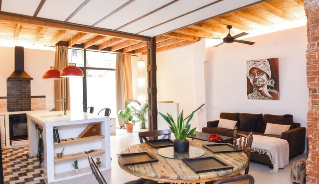 Apartments for 5 people in downtown Madrid: Malasaña, Chamberí, Plaza de España, Chueca