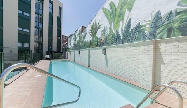 Aurora Stays by Charming IV, Apartment for 4 with free parking