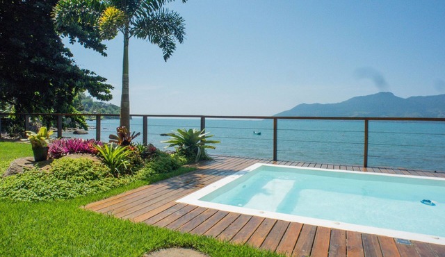 Beachfront House in São Sebastião with Pool