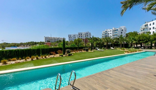 Beautiful apartment for 6 people with pool, WIFI, A/C, TV and patio