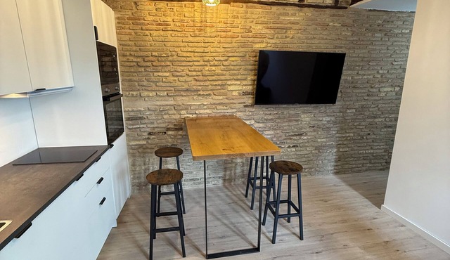 BEAUTIFUL PENTHOUSE WITH VIEWS IN THE CENTER OF PAMPLONA