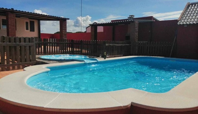 Bungalow 'Mis Niñas 2' with Private Pool, Wi-Fi and Air Conditioning