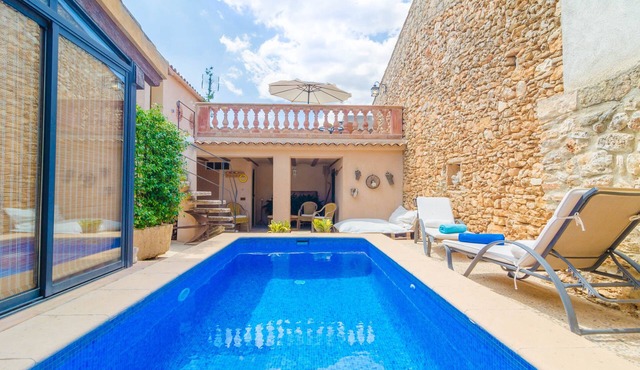 CA NA MISSA 10 - Great townhouse, with an additional apartment and private pool in Llubí.