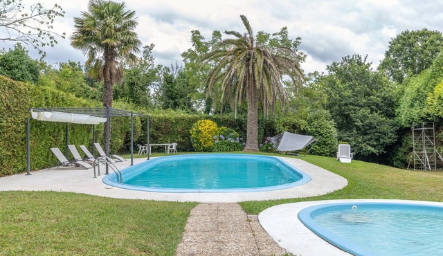 Cabañita rústica con piscinas cerca de A Coruña