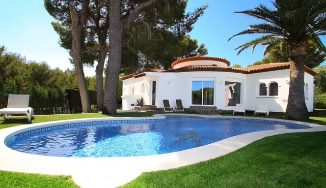 CAMILA Villa piscina privada, jardín y Wifi gratis