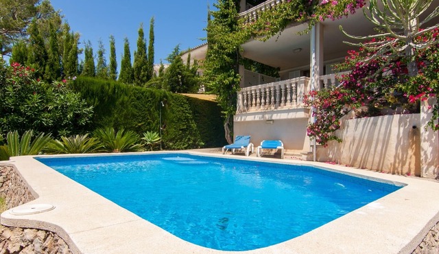 Can Soler - Beautiful chalet with private pool in Alcanada