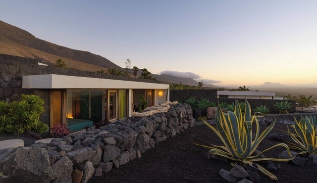 Canaryislandshost I Famara Soul Suite
