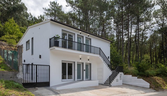 Candida Apartment with Mountain Views, Shared Garden, and Air Conditioning