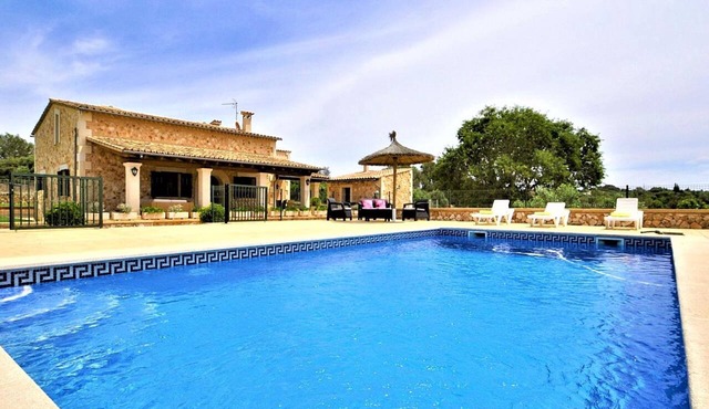 CAS BORRASSOS- Finca con piscina privada a 10 minutos de Palma. BBQ. Wifi - Wi by Interhome