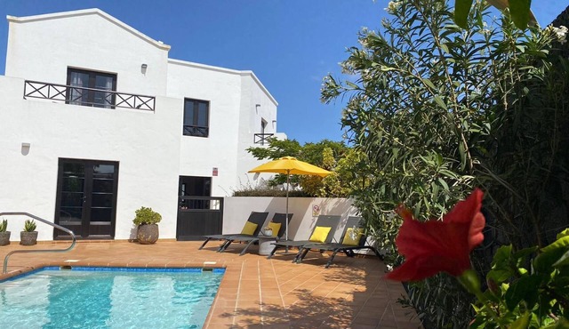Casa Árbol del Fuego by Interhome
