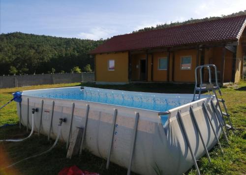 Casa de madera in Arrueiro