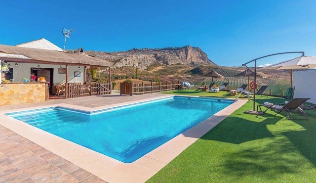 Casa La Pradera Antequera - La Higuera by Ruralidays