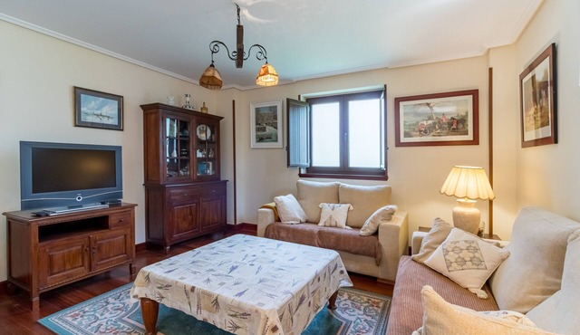 Casa Torre De Guriezo for 6 with Mountain Views, Balcony & Wi-Fi