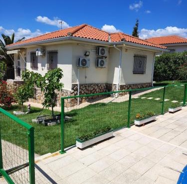Chalet familiar con Piscina en Casar de Escalona,lugar ideal para visitar Puy du Fou
