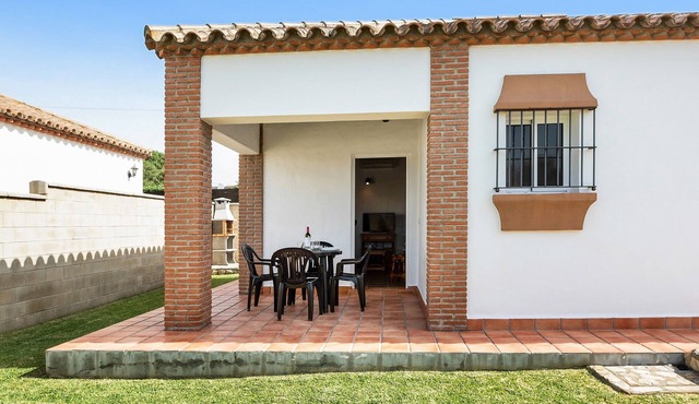 Charming Casita Torre de Meca 2 with Terrace, Garden, and Wi-Fi
