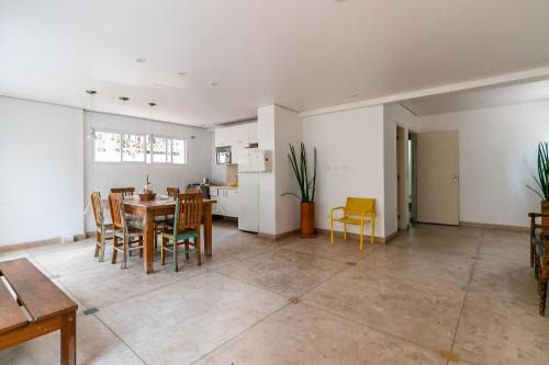 Condomínio Edificio Flat Service Higienópolis by EasyRent in São Paulo