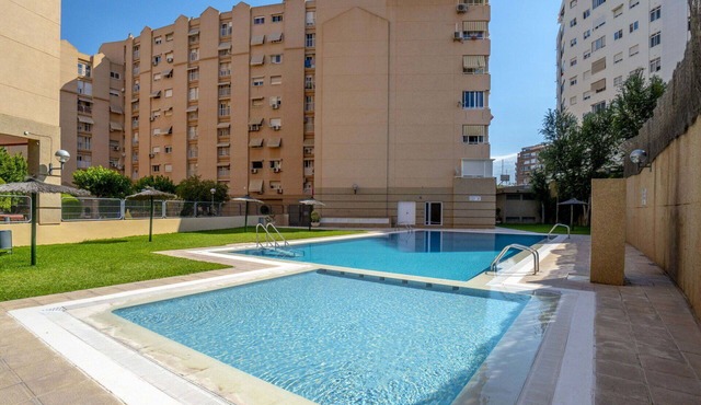 Cosy apartment for 7 guests with WIFI, A/C, pool, TV and terrace