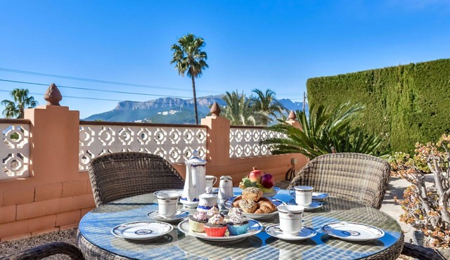 Cosy apartment in villa for 6 guests with pool, WIFI, TV and terrace