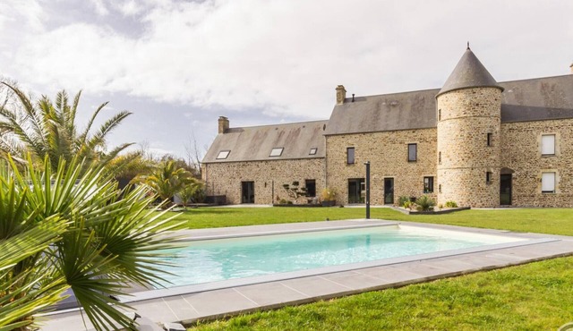 Cottage with Private Pool, Spa and Garden in Lessay in Lessay