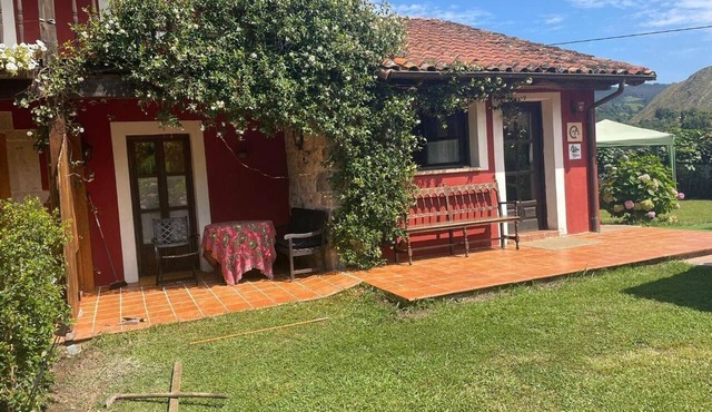 Country House 'Del Tesoro "Tesoro Pequeño"' with Mountain Views, Balcony and Wi-Fi