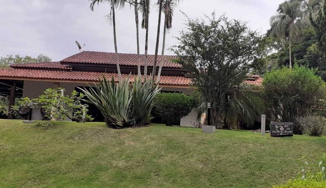Country house in a gated community in Ibiúna, a place of your dreams.