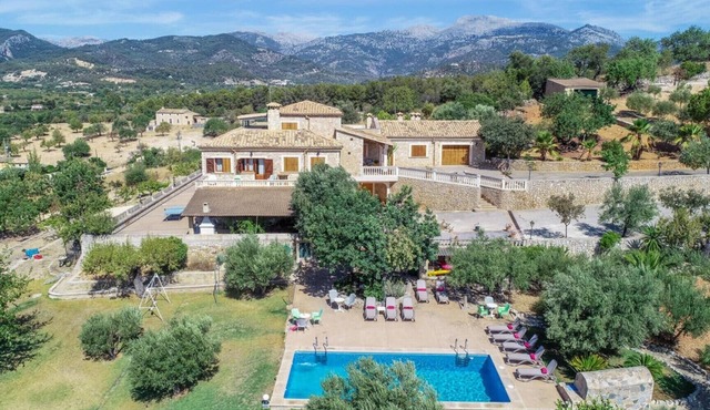 Country House 'Maribel' with Mountain Views, Private Pool and Wi-Fi