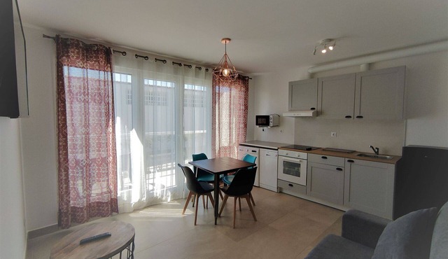 COVACHOS BEACH APARTMENT
