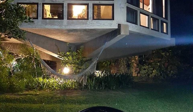 Cozy house, beautiful view, ideal for families and couples. OI FIBER INTERNET.