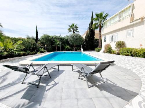Detached villa with private pool