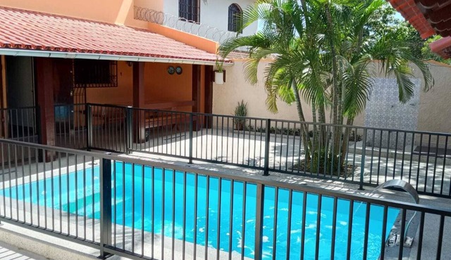 Duplex house with pool, pool and barbecue Santa Monica Beach Guarapari in Guarapari