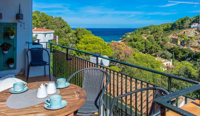 Duplex with mountain and sea views