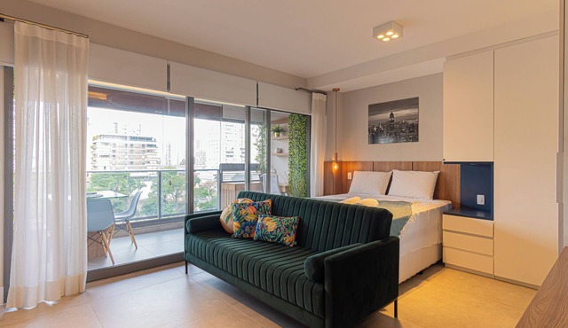 Eden Studio - Celebrity Apartment - Parking, Wi-Fi, and Pool in Brooklin