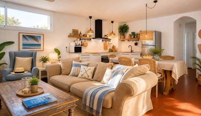 Espiga – Sea Views in Cala Salions (6 pax)