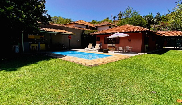 Excellent single storey house in Granja Viana in Carapicuíba