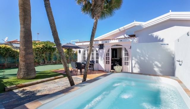 Exclusive Vacation Villa in Maspalomas with Heated Pool with Bubbles