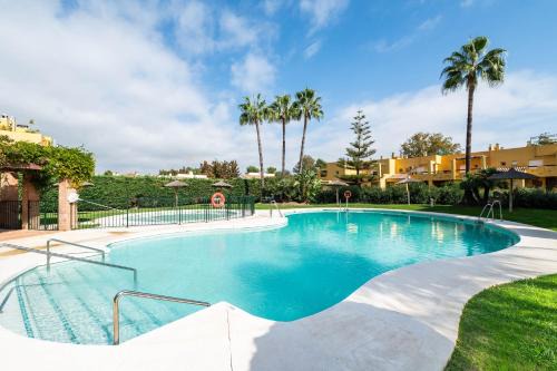 Fantastico Atico duplex en primera linea de golf in Marbella