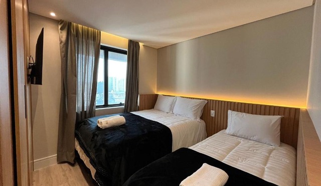 Flat Hotel 4 estrelas próx. Aeroporto GRU até 6p in Vila Gopoúva
