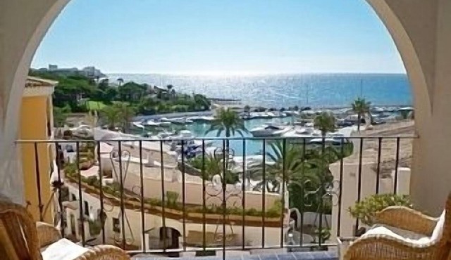 Frontline Duplex Apartment With Sea And Port Views
