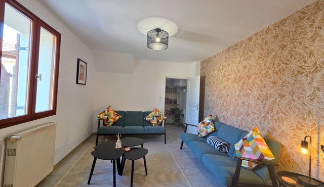 Gite based in an award winning village. Family friendly and Pets welcome! in Chambon-sur-Voueize