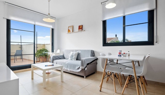 Holiday Apartment "Ferran" with Private Terrace, Balcony & Wi-Fi in Deltebre