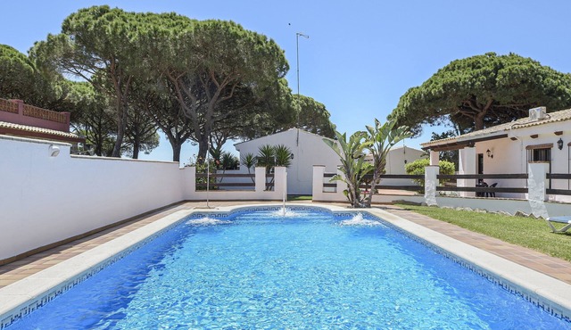 Holiday Home Villa Su Ilusión with Pool, Wi-Fi, Air Conditioning, Garden and Terrace