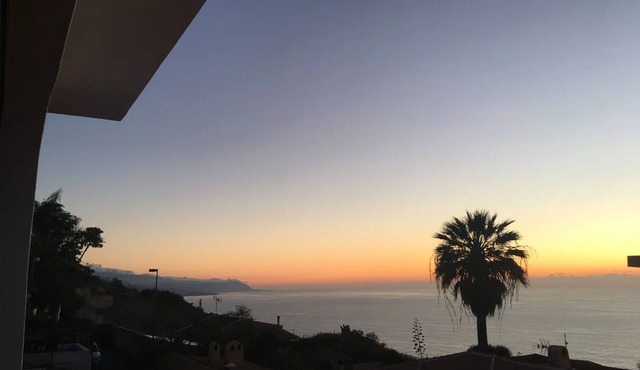 Holiday Home 'Casa Carolina' with Sea Views, Private Terrace and Wi-Fi